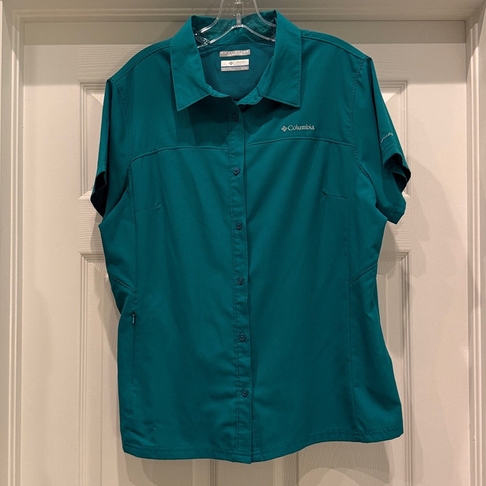 Columbia Teal Short-Sleeve Button-Up Outdoor Shirt